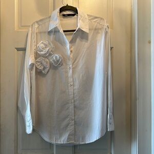 Zara White Button Down Poplin Shirt with Floral Accents NWOT